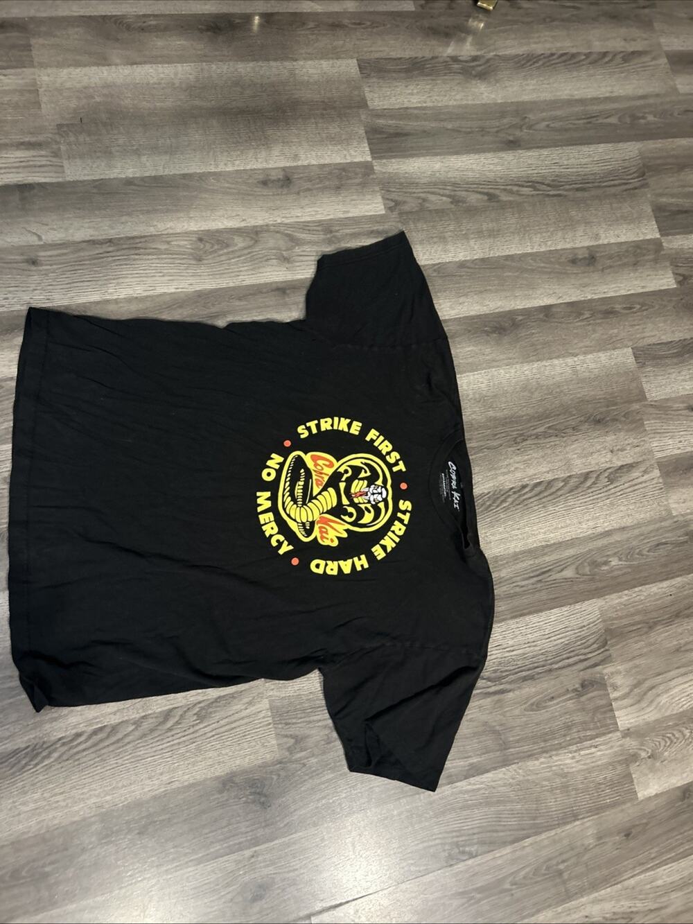 Men’s XL Cobra Kai Tshirt Black